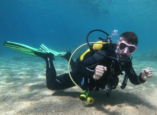 buceando en Tossa de Mar, España
